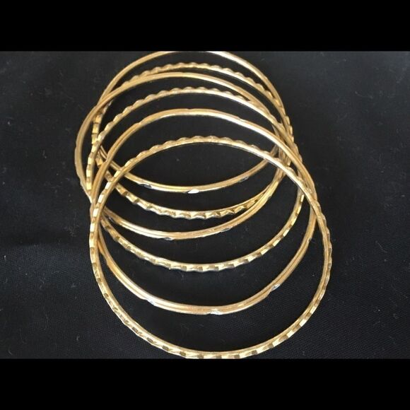 $8 ea or 3/$15. Set of 6 Silvertone/Goldtone Bangl - Picture 6 of 8